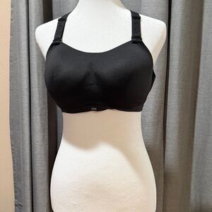 VSX Black Wireless Molded Sports Bra